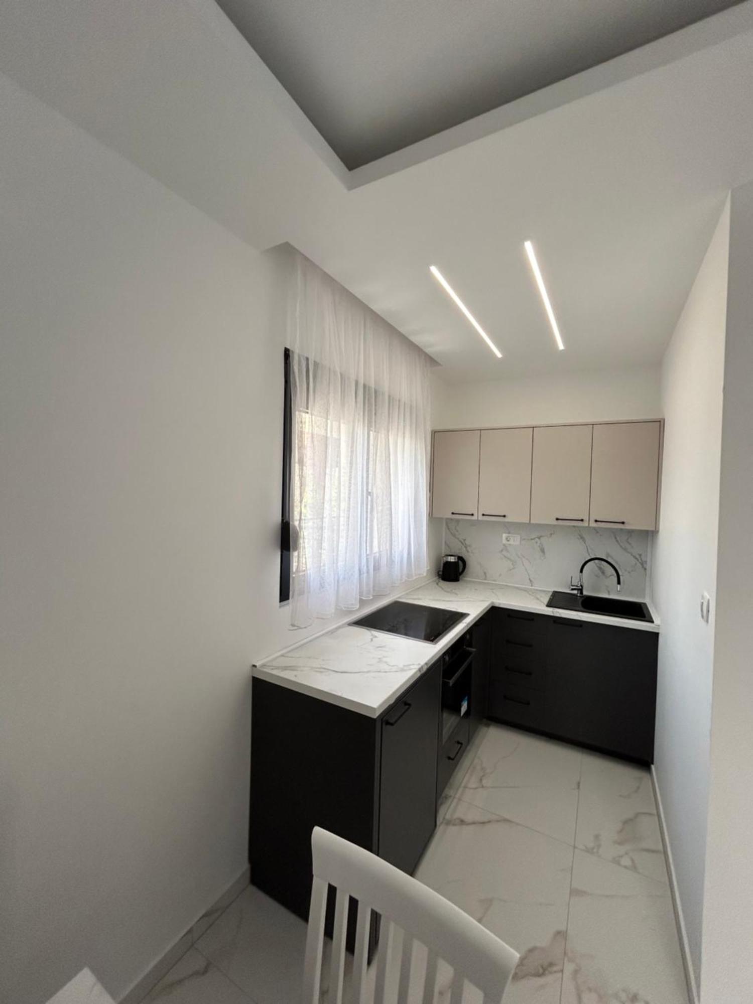 Merlin Prestige Apartments Budva Bagian luar foto